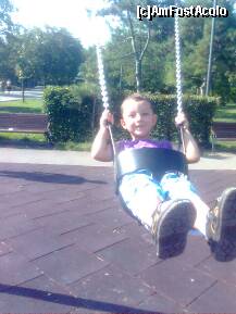 [P06] In parcul Al.I. Cuza -in zbor spre omniprezentul verde al locului de joaca. » foto by Marian Preda
 - 
<span class="allrVoted glyphicon glyphicon-heart hidden" id="av250760"></span>
<a class="m-l-10 hidden" id="sv250760" onclick="voting_Foto_DelVot(,250760,11447)" role="button">șterge vot <span class="glyphicon glyphicon-remove"></span></a>
<a id="v9250760" class=" c-red"  onclick="voting_Foto_SetVot(250760)" role="button"><span class="glyphicon glyphicon-heart-empty"></span> <b>LIKE</b> = Votează poza</a> <img class="hidden"  id="f250760W9" src="/imagini/loader.gif" border="0" /><span class="AjErrMes hidden" id="e250760ErM"></span>