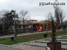 [P41] Parcul Herăstrău - Hard Rock Cafe » foto by Dragoș_MD
 - 
<span class="allrVoted glyphicon glyphicon-heart hidden" id="av192069"></span>
<a class="m-l-10 hidden" id="sv192069" onclick="voting_Foto_DelVot(,192069,11447)" role="button">șterge vot <span class="glyphicon glyphicon-remove"></span></a>
<a id="v9192069" class=" c-red"  onclick="voting_Foto_SetVot(192069)" role="button"><span class="glyphicon glyphicon-heart-empty"></span> <b>LIKE</b> = Votează poza</a> <img class="hidden"  id="f192069W9" src="/imagini/loader.gif" border="0" /><span class="AjErrMes hidden" id="e192069ErM"></span>