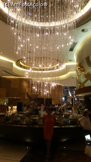 [P17] Grand Lisboa Hotel Cazinou » foto by robert
 - 
<span class="allrVoted glyphicon glyphicon-heart hidden" id="av774711"></span>
<a class="m-l-10 hidden" id="sv774711" onclick="voting_Foto_DelVot(,774711,11464)" role="button">șterge vot <span class="glyphicon glyphicon-remove"></span></a>
<a id="v9774711" class=" c-red"  onclick="voting_Foto_SetVot(774711)" role="button"><span class="glyphicon glyphicon-heart-empty"></span> <b>LIKE</b> = Votează poza</a> <img class="hidden"  id="f774711W9" src="/imagini/loader.gif" border="0" /><span class="AjErrMes hidden" id="e774711ErM"></span>