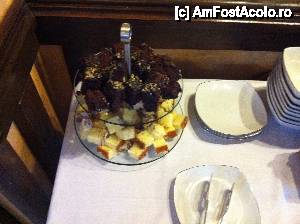[P20] Bucatele mici de chec taiat.  » foto by mimisor
 - 
<span class="allrVoted glyphicon glyphicon-heart hidden" id="av397799"></span>
<a class="m-l-10 hidden" id="sv397799" onclick="voting_Foto_DelVot(,397799,11467)" role="button">șterge vot <span class="glyphicon glyphicon-remove"></span></a>
<a id="v9397799" class=" c-red"  onclick="voting_Foto_SetVot(397799)" role="button"><span class="glyphicon glyphicon-heart-empty"></span> <b>LIKE</b> = Votează poza</a> <img class="hidden"  id="f397799W9" src="/imagini/loader.gif" border="0" /><span class="AjErrMes hidden" id="e397799ErM"></span>