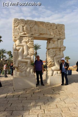 [P35] Tel Aviv, Jaffa, Poarta Credinței, monumentala statuie din vărful colinei din Grădina Hapisgana » foto by mprofeanu
 - 
<span class="allrVoted glyphicon glyphicon-heart hidden" id="av958307"></span>
<a class="m-l-10 hidden" id="sv958307" onclick="voting_Foto_DelVot(,958307,11509)" role="button">șterge vot <span class="glyphicon glyphicon-remove"></span></a>
<a id="v9958307" class=" c-red"  onclick="voting_Foto_SetVot(958307)" role="button"><span class="glyphicon glyphicon-heart-empty"></span> <b>LIKE</b> = Votează poza</a> <img class="hidden"  id="f958307W9" src="/imagini/loader.gif" border="0" /><span class="AjErrMes hidden" id="e958307ErM"></span>