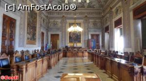 [P17] Fosta sală de bal, acum sală de ședințe festive, din Palazzo Viceregio » foto by Costi
 - 
<span class="allrVoted glyphicon glyphicon-heart hidden" id="av1039464"></span>
<a class="m-l-10 hidden" id="sv1039464" onclick="voting_Foto_DelVot(,1039464,11669)" role="button">șterge vot <span class="glyphicon glyphicon-remove"></span></a>
<a id="v91039464" class=" c-red"  onclick="voting_Foto_SetVot(1039464)" role="button"><span class="glyphicon glyphicon-heart-empty"></span> <b>LIKE</b> = Votează poza</a> <img class="hidden"  id="f1039464W9" src="/imagini/loader.gif" border="0" /><span class="AjErrMes hidden" id="e1039464ErM"></span>
