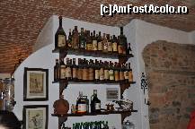 [P11] colectie de vinuri in sala de mic dejun, unele vechi de 100 de ani » foto by oanaboteanu
 - 
<span class="allrVoted glyphicon glyphicon-heart hidden" id="av326812"></span>
<a class="m-l-10 hidden" id="sv326812" onclick="voting_Foto_DelVot(,326812,11697)" role="button">șterge vot <span class="glyphicon glyphicon-remove"></span></a>
<a id="v9326812" class=" c-red"  onclick="voting_Foto_SetVot(326812)" role="button"><span class="glyphicon glyphicon-heart-empty"></span> <b>LIKE</b> = Votează poza</a> <img class="hidden"  id="f326812W9" src="/imagini/loader.gif" border="0" /><span class="AjErrMes hidden" id="e326812ErM"></span>