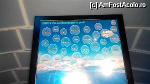 [P02] Ecran cu touch screen la care trebuia să răspunzi la câteva întrebări » foto by cdiana
 - 
<span class="allrVoted glyphicon glyphicon-heart hidden" id="av530868"></span>
<a class="m-l-10 hidden" id="sv530868" onclick="voting_Foto_DelVot(,530868,11796)" role="button">șterge vot <span class="glyphicon glyphicon-remove"></span></a>
<a id="v9530868" class=" c-red"  onclick="voting_Foto_SetVot(530868)" role="button"><span class="glyphicon glyphicon-heart-empty"></span> <b>LIKE</b> = Votează poza</a> <img class="hidden"  id="f530868W9" src="/imagini/loader.gif" border="0" /><span class="AjErrMes hidden" id="e530868ErM"></span>