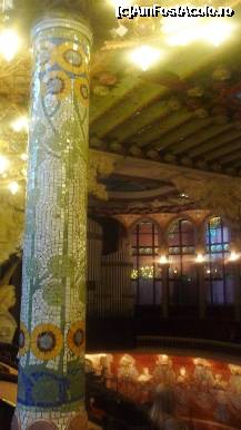 [P183] 175.  Palau de la Musica Catalana - sala de concerte; coloanele cu trencadus. » foto by nickro
 - 
<span class="allrVoted glyphicon glyphicon-heart hidden" id="av318727"></span>
<a class="m-l-10 hidden" id="sv318727" onclick="voting_Foto_DelVot(,318727,11797)" role="button">șterge vot <span class="glyphicon glyphicon-remove"></span></a>
<a id="v9318727" class=" c-red"  onclick="voting_Foto_SetVot(318727)" role="button"><span class="glyphicon glyphicon-heart-empty"></span> <b>LIKE</b> = Votează poza</a> <img class="hidden"  id="f318727W9" src="/imagini/loader.gif" border="0" /><span class="AjErrMes hidden" id="e318727ErM"></span>