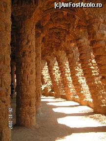 [P62] Cararile din parc impreuna cu 'cupolele' din piatra, arhitectura unica a parcului Guell, opera gaudiana » foto by ileanaxperta*
 - 
<span class="allrVoted glyphicon glyphicon-heart hidden" id="av20873"></span>
<a class="m-l-10 hidden" id="sv20873" onclick="voting_Foto_DelVot(,20873,11798)" role="button">șterge vot <span class="glyphicon glyphicon-remove"></span></a>
<a id="v920873" class=" c-red"  onclick="voting_Foto_SetVot(20873)" role="button"><span class="glyphicon glyphicon-heart-empty"></span> <b>LIKE</b> = Votează poza</a> <img class="hidden"  id="f20873W9" src="/imagini/loader.gif" border="0" /><span class="AjErrMes hidden" id="e20873ErM"></span>