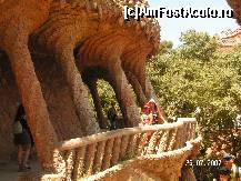 [P66] ...si noi, printre constructiile ciudate dar unice si deosebite din parcul Guell al lui Antoni Gaudi » foto by ileanaxperta*
 - 
<span class="allrVoted glyphicon glyphicon-heart hidden" id="av20877"></span>
<a class="m-l-10 hidden" id="sv20877" onclick="voting_Foto_DelVot(,20877,11798)" role="button">șterge vot <span class="glyphicon glyphicon-remove"></span></a>
<a id="v920877" class=" c-red"  onclick="voting_Foto_SetVot(20877)" role="button"><span class="glyphicon glyphicon-heart-empty"></span> <b>LIKE</b> = Votează poza</a> <img class="hidden"  id="f20877W9" src="/imagini/loader.gif" border="0" /><span class="AjErrMes hidden" id="e20877ErM"></span>