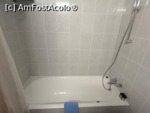 [P07] Cada liliputană cu duș și perdea. » foto by ovidiuyepi
 - 
<span class="allrVoted glyphicon glyphicon-heart hidden" id="av1524671"></span>
<a class="m-l-10 hidden" id="sv1524671" onclick="voting_Foto_DelVot(,1524671,11855)" role="button">șterge vot <span class="glyphicon glyphicon-remove"></span></a>
<a id="v91524671" class=" c-red"  onclick="voting_Foto_SetVot(1524671)" role="button"><span class="glyphicon glyphicon-heart-empty"></span> <b>LIKE</b> = Votează poza</a> <img class="hidden"  id="f1524671W9" src="/imagini/loader.gif" border="0" /><span class="AjErrMes hidden" id="e1524671ErM"></span>