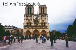 [P33] Notre Dame » foto by Ammelie
 - 
<span class="allrVoted glyphicon glyphicon-heart hidden" id="av753181"></span>
<a class="m-l-10 hidden" id="sv753181" onclick="voting_Foto_DelVot(,753181,11886)" role="button">șterge vot <span class="glyphicon glyphicon-remove"></span></a>
<a id="v9753181" class=" c-red"  onclick="voting_Foto_SetVot(753181)" role="button"><span class="glyphicon glyphicon-heart-empty"></span> <b>LIKE</b> = Votează poza</a> <img class="hidden"  id="f753181W9" src="/imagini/loader.gif" border="0" /><span class="AjErrMes hidden" id="e753181ErM"></span>