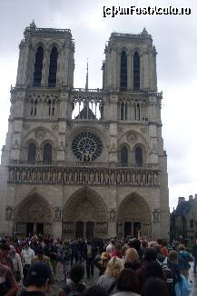 [P07] Notre-Dame, faţada... » foto by Ovidiu istorie
 - 
<span class="allrVoted glyphicon glyphicon-heart hidden" id="av316331"></span>
<a class="m-l-10 hidden" id="sv316331" onclick="voting_Foto_DelVot(,316331,11886)" role="button">șterge vot <span class="glyphicon glyphicon-remove"></span></a>
<a id="v9316331" class=" c-red"  onclick="voting_Foto_SetVot(316331)" role="button"><span class="glyphicon glyphicon-heart-empty"></span> <b>LIKE</b> = Votează poza</a> <img class="hidden"  id="f316331W9" src="/imagini/loader.gif" border="0" /><span class="AjErrMes hidden" id="e316331ErM"></span>