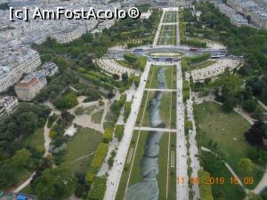 [P01] graffitiul uriaș din Champ de Mars » foto by zlatna
 - 
<span class="allrVoted glyphicon glyphicon-heart hidden" id="av1127101"></span>
<a class="m-l-10 hidden" id="sv1127101" onclick="voting_Foto_DelVot(,1127101,11886)" role="button">șterge vot <span class="glyphicon glyphicon-remove"></span></a>
<a id="v91127101" class=" c-red"  onclick="voting_Foto_SetVot(1127101)" role="button"><span class="glyphicon glyphicon-heart-empty"></span> <b>LIKE</b> = Votează poza</a> <img class="hidden"  id="f1127101W9" src="/imagini/loader.gif" border="0" /><span class="AjErrMes hidden" id="e1127101ErM"></span>