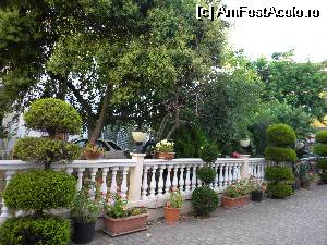 [P24] aleea dinspre strada spre hotel, frumos aranjata...  » foto by popescu a
 - 
<span class="allrVoted glyphicon glyphicon-heart hidden" id="av517010"></span>
<a class="m-l-10 hidden" id="sv517010" onclick="voting_Foto_DelVot(,517010,11907)" role="button">șterge vot <span class="glyphicon glyphicon-remove"></span></a>
<a id="v9517010" class=" c-red"  onclick="voting_Foto_SetVot(517010)" role="button"><span class="glyphicon glyphicon-heart-empty"></span> <b>LIKE</b> = Votează poza</a> <img class="hidden"  id="f517010W9" src="/imagini/loader.gif" border="0" /><span class="AjErrMes hidden" id="e517010ErM"></span>