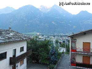 [P17] Hotel Ristorante Casale - Din balcon, vedere asupra vaii si Muntilor Alpi.  » foto by iulianic
 - 
<span class="allrVoted glyphicon glyphicon-heart hidden" id="av344140"></span>
<a class="m-l-10 hidden" id="sv344140" onclick="voting_Foto_DelVot(,344140,12075)" role="button">șterge vot <span class="glyphicon glyphicon-remove"></span></a>
<a id="v9344140" class=" c-red"  onclick="voting_Foto_SetVot(344140)" role="button"><span class="glyphicon glyphicon-heart-empty"></span> <b>LIKE</b> = Votează poza</a> <img class="hidden"  id="f344140W9" src="/imagini/loader.gif" border="0" /><span class="AjErrMes hidden" id="e344140ErM"></span>