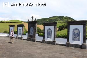 [P07] Insula Sao Miguel, Vila Franca do Campo, Miradouro da Nossa Senhora da Paz, Terasa cu Scene din viața Maicii Domnului (azulejos)  » foto by mprofeanu
 - 
<span class="allrVoted glyphicon glyphicon-heart hidden" id="av1013876"></span>
<a class="m-l-10 hidden" id="sv1013876" onclick="voting_Foto_DelVot(,1013876,12102)" role="button">șterge vot <span class="glyphicon glyphicon-remove"></span></a>
<a id="v91013876" class=" c-red"  onclick="voting_Foto_SetVot(1013876)" role="button"><span class="glyphicon glyphicon-heart-empty"></span> <b>LIKE</b> = Votează poza</a> <img class="hidden"  id="f1013876W9" src="/imagini/loader.gif" border="0" /><span class="AjErrMes hidden" id="e1013876ErM"></span>