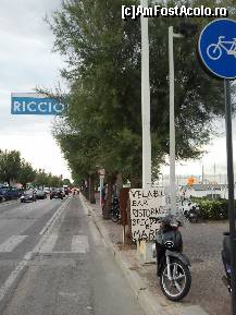 [P04] pista pentru biciclete spre Riccione » foto by Ioana_Ioana
 - 
<span class="allrVoted glyphicon glyphicon-heart hidden" id="av469192"></span>
<a class="m-l-10 hidden" id="sv469192" onclick="voting_Foto_DelVot(,469192,12117)" role="button">șterge vot <span class="glyphicon glyphicon-remove"></span></a>
<a id="v9469192" class=" c-red"  onclick="voting_Foto_SetVot(469192)" role="button"><span class="glyphicon glyphicon-heart-empty"></span> <b>LIKE</b> = Votează poza</a> <img class="hidden"  id="f469192W9" src="/imagini/loader.gif" border="0" /><span class="AjErrMes hidden" id="e469192ErM"></span>