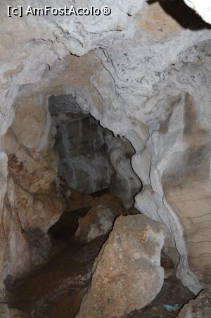 [P15] Peștera Prohodna Dupka - o grotă alăturată » foto by Dragoș_MD
 - 
<span class="allrVoted glyphicon glyphicon-heart hidden" id="av1143465"></span>
<a class="m-l-10 hidden" id="sv1143465" onclick="voting_Foto_DelVot(,1143465,12191)" role="button">șterge vot <span class="glyphicon glyphicon-remove"></span></a>
<a id="v91143465" class=" c-red"  onclick="voting_Foto_SetVot(1143465)" role="button"><span class="glyphicon glyphicon-heart-empty"></span> <b>LIKE</b> = Votează poza</a> <img class="hidden"  id="f1143465W9" src="/imagini/loader.gif" border="0" /><span class="AjErrMes hidden" id="e1143465ErM"></span>