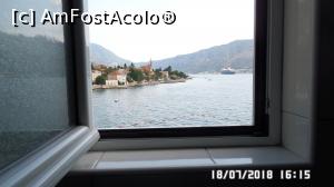 [P17] Vila PM, Dobrota, Kotor, Muntenegru. Vedere de pe geamul bucătăriei » foto by ungureanica
 - 
<span class="allrVoted glyphicon glyphicon-heart hidden" id="av1001595"></span>
<a class="m-l-10 hidden" id="sv1001595" onclick="voting_Foto_DelVot(,1001595,12220)" role="button">șterge vot <span class="glyphicon glyphicon-remove"></span></a>
<a id="v91001595" class=" c-red"  onclick="voting_Foto_SetVot(1001595)" role="button"><span class="glyphicon glyphicon-heart-empty"></span> <b>LIKE</b> = Votează poza</a> <img class="hidden"  id="f1001595W9" src="/imagini/loader.gif" border="0" /><span class="AjErrMes hidden" id="e1001595ErM"></span>