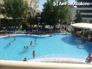 [P05] piscina, pe parcursul zilei, nu foarte aglomerata!  » foto by Katy 20
 - 
<span class="allrVoted glyphicon glyphicon-heart hidden" id="av447104"></span>
<a class="m-l-10 hidden" id="sv447104" onclick="voting_Foto_DelVot(,447104,12251)" role="button">șterge vot <span class="glyphicon glyphicon-remove"></span></a>
<a id="v9447104" class=" c-red"  onclick="voting_Foto_SetVot(447104)" role="button"><span class="glyphicon glyphicon-heart-empty"></span> <b>LIKE</b> = Votează poza</a> <img class="hidden"  id="f447104W9" src="/imagini/loader.gif" border="0" /><span class="AjErrMes hidden" id="e447104ErM"></span>