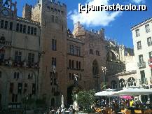 [P03] cladirea din stanga este primaria, iar in dreapta este catedrala St. Just » foto by f_d
 - 
<span class="allrVoted glyphicon glyphicon-heart hidden" id="av349855"></span>
<a class="m-l-10 hidden" id="sv349855" onclick="voting_Foto_DelVot(,349855,12274)" role="button">șterge vot <span class="glyphicon glyphicon-remove"></span></a>
<a id="v9349855" class=" c-red"  onclick="voting_Foto_SetVot(349855)" role="button"><span class="glyphicon glyphicon-heart-empty"></span> <b>LIKE</b> = Votează poza</a> <img class="hidden"  id="f349855W9" src="/imagini/loader.gif" border="0" /><span class="AjErrMes hidden" id="e349855ErM"></span>