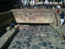 [P05] in fata primariei este conservata o portiune din drumul roman VIA DOMITIA, ce lega Italia de Spania » foto by f_d
 - 
<span class="allrVoted glyphicon glyphicon-heart hidden" id="av349857"></span>
<a class="m-l-10 hidden" id="sv349857" onclick="voting_Foto_DelVot(,349857,12274)" role="button">șterge vot <span class="glyphicon glyphicon-remove"></span></a>
<a id="v9349857" class=" c-red"  onclick="voting_Foto_SetVot(349857)" role="button"><span class="glyphicon glyphicon-heart-empty"></span> <b>LIKE</b> = Votează poza</a> <img class="hidden"  id="f349857W9" src="/imagini/loader.gif" border="0" /><span class="AjErrMes hidden" id="e349857ErM"></span>