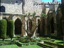 [P08] curtea interioara a catedralei St. Just » foto by f_d
 - 
<span class="allrVoted glyphicon glyphicon-heart hidden" id="av349860"></span>
<a class="m-l-10 hidden" id="sv349860" onclick="voting_Foto_DelVot(,349860,12274)" role="button">șterge vot <span class="glyphicon glyphicon-remove"></span></a>
<a id="v9349860" class=" c-red"  onclick="voting_Foto_SetVot(349860)" role="button"><span class="glyphicon glyphicon-heart-empty"></span> <b>LIKE</b> = Votează poza</a> <img class="hidden"  id="f349860W9" src="/imagini/loader.gif" border="0" /><span class="AjErrMes hidden" id="e349860ErM"></span>