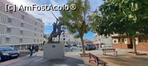 [P78] Piațetă cu statuie interesantă » foto by irinad
 - 
<span class="allrVoted glyphicon glyphicon-heart hidden" id="av1518011"></span>
<a class="m-l-10 hidden" id="sv1518011" onclick="voting_Foto_DelVot(,1518011,12323)" role="button">șterge vot <span class="glyphicon glyphicon-remove"></span></a>
<a id="v91518011" class=" c-red"  onclick="voting_Foto_SetVot(1518011)" role="button"><span class="glyphicon glyphicon-heart-empty"></span> <b>LIKE</b> = Votează poza</a> <img class="hidden"  id="f1518011W9" src="/imagini/loader.gif" border="0" /><span class="AjErrMes hidden" id="e1518011ErM"></span>