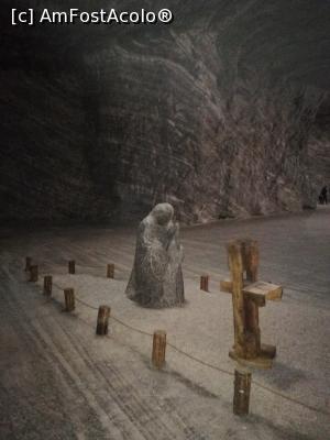 [P14] Statuie din sare » foto by olteanul2010
 - 
<span class="allrVoted glyphicon glyphicon-heart hidden" id="av1145223"></span>
<a class="m-l-10 hidden" id="sv1145223" onclick="voting_Foto_DelVot(,1145223,12414)" role="button">șterge vot <span class="glyphicon glyphicon-remove"></span></a>
<a id="v91145223" class=" c-red"  onclick="voting_Foto_SetVot(1145223)" role="button"><span class="glyphicon glyphicon-heart-empty"></span> <b>LIKE</b> = Votează poza</a> <img class="hidden"  id="f1145223W9" src="/imagini/loader.gif" border="0" /><span class="AjErrMes hidden" id="e1145223ErM"></span>