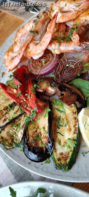 [P16] Legumele la grătar, lângă creveți. » foto by tata123 🔱
 - 
<span class="allrVoted glyphicon glyphicon-heart hidden" id="av1522301"></span>
<a class="m-l-10 hidden" id="sv1522301" onclick="voting_Foto_DelVot(,1522301,12565)" role="button">șterge vot <span class="glyphicon glyphicon-remove"></span></a>
<a id="v91522301" class=" c-red"  onclick="voting_Foto_SetVot(1522301)" role="button"><span class="glyphicon glyphicon-heart-empty"></span> <b>LIKE</b> = Votează poza</a> <img class="hidden"  id="f1522301W9" src="/imagini/loader.gif" border="0" /><span class="AjErrMes hidden" id="e1522301ErM"></span>