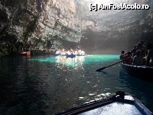 [P18] Cu barcuta pe Melissani Lake.  » foto by gabi cristina
 - 
<span class="allrVoted glyphicon glyphicon-heart hidden" id="av440638"></span>
<a class="m-l-10 hidden" id="sv440638" onclick="voting_Foto_DelVot(,440638,12575)" role="button">șterge vot <span class="glyphicon glyphicon-remove"></span></a>
<a id="v9440638" class=" c-red"  onclick="voting_Foto_SetVot(440638)" role="button"><span class="glyphicon glyphicon-heart-empty"></span> <b>LIKE</b> = Votează poza</a> <img class="hidden"  id="f440638W9" src="/imagini/loader.gif" border="0" /><span class="AjErrMes hidden" id="e440638ErM"></span>