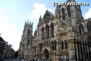 [P09] York Minster » foto by elena_iasi
 - 
<span class="allrVoted glyphicon glyphicon-heart hidden" id="av360313"></span>
<a class="m-l-10 hidden" id="sv360313" onclick="voting_Foto_DelVot(,360313,12611)" role="button">șterge vot <span class="glyphicon glyphicon-remove"></span></a>
<a id="v9360313" class=" c-red"  onclick="voting_Foto_SetVot(360313)" role="button"><span class="glyphicon glyphicon-heart-empty"></span> <b>LIKE</b> = Votează poza</a> <img class="hidden"  id="f360313W9" src="/imagini/loader.gif" border="0" /><span class="AjErrMes hidden" id="e360313ErM"></span>