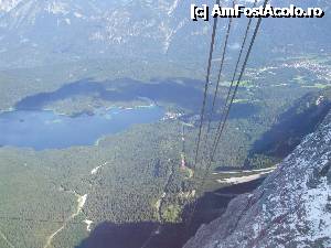 [P09] Eibsee vazut din telecabina care duce pe Zugspitze » foto by andranicolle*
 - 
<span class="allrVoted glyphicon glyphicon-heart hidden" id="av362000"></span>
<a class="m-l-10 hidden" id="sv362000" onclick="voting_Foto_DelVot(,362000,12655)" role="button">șterge vot <span class="glyphicon glyphicon-remove"></span></a>
<a id="v9362000" class=" c-red"  onclick="voting_Foto_SetVot(362000)" role="button"><span class="glyphicon glyphicon-heart-empty"></span> <b>LIKE</b> = Votează poza</a> <img class="hidden"  id="f362000W9" src="/imagini/loader.gif" border="0" /><span class="AjErrMes hidden" id="e362000ErM"></span>
