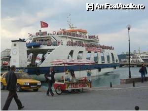 [P18] Un alt ferryboat acostează la ţărm » foto by iccata
 - 
<span class="allrVoted glyphicon glyphicon-heart hidden" id="av456222"></span>
<a class="m-l-10 hidden" id="sv456222" onclick="voting_Foto_DelVot(,456222,12700)" role="button">șterge vot <span class="glyphicon glyphicon-remove"></span></a>
<a id="v9456222" class=" c-red"  onclick="voting_Foto_SetVot(456222)" role="button"><span class="glyphicon glyphicon-heart-empty"></span> <b>LIKE</b> = Votează poza</a> <img class="hidden"  id="f456222W9" src="/imagini/loader.gif" border="0" /><span class="AjErrMes hidden" id="e456222ErM"></span>