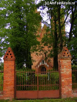 [P07] biserica reformată din Acâş » foto by vasilica
 - 
<span class="allrVoted glyphicon glyphicon-heart hidden" id="av366195"></span>
<a class="m-l-10 hidden" id="sv366195" onclick="voting_Foto_DelVot(,366195,12737)" role="button">șterge vot <span class="glyphicon glyphicon-remove"></span></a>
<a id="v9366195" class=" c-red"  onclick="voting_Foto_SetVot(366195)" role="button"><span class="glyphicon glyphicon-heart-empty"></span> <b>LIKE</b> = Votează poza</a> <img class="hidden"  id="f366195W9" src="/imagini/loader.gif" border="0" /><span class="AjErrMes hidden" id="e366195ErM"></span>