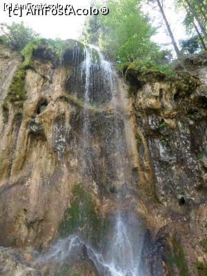 [P26] Cascada Pişoaia, plan apropiat.  » foto by Safta Radu
 - 
<span class="allrVoted glyphicon glyphicon-heart hidden" id="av862690"></span>
<a class="m-l-10 hidden" id="sv862690" onclick="voting_Foto_DelVot(,862690,12752)" role="button">șterge vot <span class="glyphicon glyphicon-remove"></span></a>
<a id="v9862690" class=" c-red"  onclick="voting_Foto_SetVot(862690)" role="button"><span class="glyphicon glyphicon-heart-empty"></span> <b>LIKE</b> = Votează poza</a> <img class="hidden"  id="f862690W9" src="/imagini/loader.gif" border="0" /><span class="AjErrMes hidden" id="e862690ErM"></span>