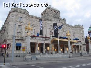 [P59] Teatrul din Stockholm. În stânga este statuia caldă. » foto by Aurici
 - 
<span class="allrVoted glyphicon glyphicon-heart hidden" id="av788932"></span>
<a class="m-l-10 hidden" id="sv788932" onclick="voting_Foto_DelVot(,788932,12754)" role="button">șterge vot <span class="glyphicon glyphicon-remove"></span></a>
<a id="v9788932" class=" c-red"  onclick="voting_Foto_SetVot(788932)" role="button"><span class="glyphicon glyphicon-heart-empty"></span> <b>LIKE</b> = Votează poza</a> <img class="hidden"  id="f788932W9" src="/imagini/loader.gif" border="0" /><span class="AjErrMes hidden" id="e788932ErM"></span>