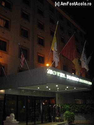 [P01] Hotel Marc Aurelio - intrarea in hotel.  » foto by viviv
 - 
<span class="allrVoted glyphicon glyphicon-heart hidden" id="av369500"></span>
<a class="m-l-10 hidden" id="sv369500" onclick="voting_Foto_DelVot(,369500,12807)" role="button">șterge vot <span class="glyphicon glyphicon-remove"></span></a>
<a id="v9369500" class=" c-red"  onclick="voting_Foto_SetVot(369500)" role="button"><span class="glyphicon glyphicon-heart-empty"></span> <b>LIKE</b> = Votează poza</a> <img class="hidden"  id="f369500W9" src="/imagini/loader.gif" border="0" /><span class="AjErrMes hidden" id="e369500ErM"></span>