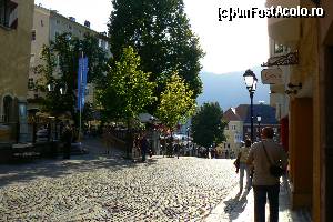 [P01] In cautarea muzicii ce rasuna pe strazile din Kufstein. Un grup de instrumentisti romani sustineau un concert in aer liber » foto by DOINITA
 - 
<span class="allrVoted glyphicon glyphicon-heart hidden" id="av678144"></span>
<a class="m-l-10 hidden" id="sv678144" onclick="voting_Foto_DelVot(,678144,12814)" role="button">șterge vot <span class="glyphicon glyphicon-remove"></span></a>
<a id="v9678144" class=" c-red"  onclick="voting_Foto_SetVot(678144)" role="button"><span class="glyphicon glyphicon-heart-empty"></span> <b>LIKE</b> = Votează poza</a> <img class="hidden"  id="f678144W9" src="/imagini/loader.gif" border="0" /><span class="AjErrMes hidden" id="e678144ErM"></span>