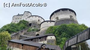 [P02] cetatea Kufstein a avut o mare importanta strategica in luptele dintre Bavaria germana si Tirolul austriac. In 1504, Kufstein si cetatea sa au fost cucerite de imparatul Maximilian I, armele sale secrete fiind 2 tunuri care au venit pana la Innsbruck pe o pluta pe raul Inn. Fiecare ghiulea cantarea intre 100 si 150 kg. Replicile celebrelor tunuri pot fi vazute in Turnul Imparatului din cetate. » foto by geani anto
 - 
<span class="allrVoted glyphicon glyphicon-heart hidden" id="av1419416"></span>
<a class="m-l-10 hidden" id="sv1419416" onclick="voting_Foto_DelVot(,1419416,12814)" role="button">șterge vot <span class="glyphicon glyphicon-remove"></span></a>
<a id="v91419416" class=" c-red"  onclick="voting_Foto_SetVot(1419416)" role="button"><span class="glyphicon glyphicon-heart-empty"></span> <b>LIKE</b> = Votează poza</a> <img class="hidden"  id="f1419416W9" src="/imagini/loader.gif" border="0" /><span class="AjErrMes hidden" id="e1419416ErM"></span>