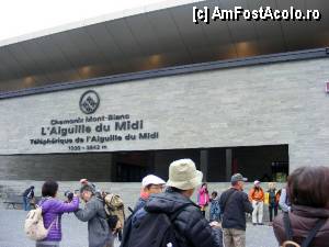 [P07] Statia de plecare spre Aiguille du Midi destul de libera la ora 09.00 » foto by Puiu2010
 - 
<span class="allrVoted glyphicon glyphicon-heart hidden" id="av370251"></span>
<a class="m-l-10 hidden" id="sv370251" onclick="voting_Foto_DelVot(,370251,12870)" role="button">șterge vot <span class="glyphicon glyphicon-remove"></span></a>
<a id="v9370251" class=" c-red"  onclick="voting_Foto_SetVot(370251)" role="button"><span class="glyphicon glyphicon-heart-empty"></span> <b>LIKE</b> = Votează poza</a> <img class="hidden"  id="f370251W9" src="/imagini/loader.gif" border="0" /><span class="AjErrMes hidden" id="e370251ErM"></span>