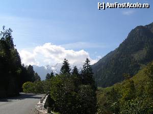 [P01] Incepem sa urcam pe Grossglockner Hochalpenstrasse, dar suntem inca destul de jos » foto by RoF*
 - 
<span class="allrVoted glyphicon glyphicon-heart hidden" id="av374444"></span>
<a class="m-l-10 hidden" id="sv374444" onclick="voting_Foto_DelVot(,374444,12945)" role="button">șterge vot <span class="glyphicon glyphicon-remove"></span></a>
<a id="v9374444" class=" c-red"  onclick="voting_Foto_SetVot(374444)" role="button"><span class="glyphicon glyphicon-heart-empty"></span> <b>LIKE</b> = Votează poza</a> <img class="hidden"  id="f374444W9" src="/imagini/loader.gif" border="0" /><span class="AjErrMes hidden" id="e374444ErM"></span>