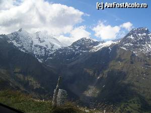 [P08] In stanga, departe, Grossglockner » foto by RoF*
 - 
<span class="allrVoted glyphicon glyphicon-heart hidden" id="av374451"></span>
<a class="m-l-10 hidden" id="sv374451" onclick="voting_Foto_DelVot(,374451,12945)" role="button">șterge vot <span class="glyphicon glyphicon-remove"></span></a>
<a id="v9374451" class=" c-red"  onclick="voting_Foto_SetVot(374451)" role="button"><span class="glyphicon glyphicon-heart-empty"></span> <b>LIKE</b> = Votează poza</a> <img class="hidden"  id="f374451W9" src="/imagini/loader.gif" border="0" /><span class="AjErrMes hidden" id="e374451ErM"></span>