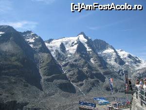 [P45] virful Grossglockner 3798 m » foto by spiros
 - 
<span class="allrVoted glyphicon glyphicon-heart hidden" id="av679369"></span>
<a class="m-l-10 hidden" id="sv679369" onclick="voting_Foto_DelVot(,679369,12945)" role="button">șterge vot <span class="glyphicon glyphicon-remove"></span></a>
<a id="v9679369" class=" c-red"  onclick="voting_Foto_SetVot(679369)" role="button"><span class="glyphicon glyphicon-heart-empty"></span> <b>LIKE</b> = Votează poza</a> <img class="hidden"  id="f679369W9" src="/imagini/loader.gif" border="0" /><span class="AjErrMes hidden" id="e679369ErM"></span>