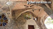 [P08] pridvorul criptei
un amalgam de materiale folosite, deasupra usii ceramica cu tema Sf. Treime » foto by amero
 - 
<span class="allrVoted glyphicon glyphicon-heart hidden" id="av377515"></span>
<a class="m-l-10 hidden" id="sv377515" onclick="voting_Foto_DelVot(,377515,13004)" role="button">șterge vot <span class="glyphicon glyphicon-remove"></span></a>
<a id="v9377515" class=" c-red"  onclick="voting_Foto_SetVot(377515)" role="button"><span class="glyphicon glyphicon-heart-empty"></span> <b>LIKE</b> = Votează poza</a> <img class="hidden"  id="f377515W9" src="/imagini/loader.gif" border="0" /><span class="AjErrMes hidden" id="e377515ErM"></span>