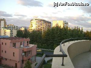 [P05] Din pacate nu am surprins o imagine de ansamblu a balconului ultra spatios al apartamentului - august 2011.  » foto by adry24
 - 
<span class="allrVoted glyphicon glyphicon-heart hidden" id="av476714"></span>
<a class="m-l-10 hidden" id="sv476714" onclick="voting_Foto_DelVot(,476714,13085)" role="button">șterge vot <span class="glyphicon glyphicon-remove"></span></a>
<a id="v9476714" class=" c-red"  onclick="voting_Foto_SetVot(476714)" role="button"><span class="glyphicon glyphicon-heart-empty"></span> <b>LIKE</b> = Votează poza</a> <img class="hidden"  id="f476714W9" src="/imagini/loader.gif" border="0" /><span class="AjErrMes hidden" id="e476714ErM"></span>