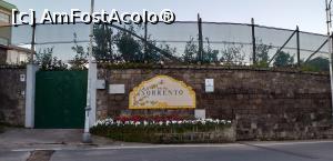 [P01] La intrarea în Sorrento » foto by irinad
 - 
<span class="allrVoted glyphicon glyphicon-heart hidden" id="av1159825"></span>
<a class="m-l-10 hidden" id="sv1159825" onclick="voting_Foto_DelVot(,1159825,13144)" role="button">șterge vot <span class="glyphicon glyphicon-remove"></span></a>
<a id="v91159825" class=" c-red"  onclick="voting_Foto_SetVot(1159825)" role="button"><span class="glyphicon glyphicon-heart-empty"></span> <b>LIKE</b> = Votează poza</a> <img class="hidden"  id="f1159825W9" src="/imagini/loader.gif" border="0" /><span class="AjErrMes hidden" id="e1159825ErM"></span>