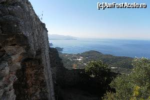 [P27] vedere de la castelul lui Ali Paşa - Anthosa » foto by marocanu21
 - 
<span class="allrVoted glyphicon glyphicon-heart hidden" id="av564725"></span>
<a class="m-l-10 hidden" id="sv564725" onclick="voting_Foto_DelVot(,564725,13156)" role="button">șterge vot <span class="glyphicon glyphicon-remove"></span></a>
<a id="v9564725" class=" c-red"  onclick="voting_Foto_SetVot(564725)" role="button"><span class="glyphicon glyphicon-heart-empty"></span> <b>LIKE</b> = Votează poza</a> <img class="hidden"  id="f564725W9" src="/imagini/loader.gif" border="0" /><span class="AjErrMes hidden" id="e564725ErM"></span>