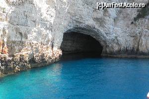 [P26] o peşteră albastră » foto by marocanu21
 - 
<span class="allrVoted glyphicon glyphicon-heart hidden" id="av589399"></span>
<a class="m-l-10 hidden" id="sv589399" onclick="voting_Foto_DelVot(,589399,13156)" role="button">șterge vot <span class="glyphicon glyphicon-remove"></span></a>
<a id="v9589399" class=" c-red"  onclick="voting_Foto_SetVot(589399)" role="button"><span class="glyphicon glyphicon-heart-empty"></span> <b>LIKE</b> = Votează poza</a> <img class="hidden"  id="f589399W9" src="/imagini/loader.gif" border="0" /><span class="AjErrMes hidden" id="e589399ErM"></span>