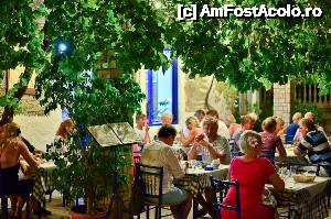 [P58] Taverna Sakis » foto by clau.nov
 - 
<span class="allrVoted glyphicon glyphicon-heart hidden" id="av498304"></span>
<a class="m-l-10 hidden" id="sv498304" onclick="voting_Foto_DelVot(,498304,13156)" role="button">șterge vot <span class="glyphicon glyphicon-remove"></span></a>
<a id="v9498304" class=" c-red"  onclick="voting_Foto_SetVot(498304)" role="button"><span class="glyphicon glyphicon-heart-empty"></span> <b>LIKE</b> = Votează poza</a> <img class="hidden"  id="f498304W9" src="/imagini/loader.gif" border="0" /><span class="AjErrMes hidden" id="e498304ErM"></span>