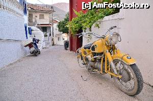 [P07] principal mijloc de locomotie pe acest tip de stradute » foto by clau.nov
 - 
<span class="allrVoted glyphicon glyphicon-heart hidden" id="av498242"></span>
<a class="m-l-10 hidden" id="sv498242" onclick="voting_Foto_DelVot(,498242,13156)" role="button">șterge vot <span class="glyphicon glyphicon-remove"></span></a>
<a id="v9498242" class=" c-red"  onclick="voting_Foto_SetVot(498242)" role="button"><span class="glyphicon glyphicon-heart-empty"></span> <b>LIKE</b> = Votează poza</a> <img class="hidden"  id="f498242W9" src="/imagini/loader.gif" border="0" /><span class="AjErrMes hidden" id="e498242ErM"></span>