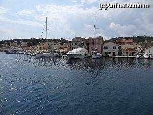[P12] Intrarea in portul Gaios - insula Paxos » foto by BOGDAN DSN
 - 
<span class="allrVoted glyphicon glyphicon-heart hidden" id="av589077"></span>
<a class="m-l-10 hidden" id="sv589077" onclick="voting_Foto_DelVot(,589077,13156)" role="button">șterge vot <span class="glyphicon glyphicon-remove"></span></a>
<a id="v9589077" class=" c-red"  onclick="voting_Foto_SetVot(589077)" role="button"><span class="glyphicon glyphicon-heart-empty"></span> <b>LIKE</b> = Votează poza</a> <img class="hidden"  id="f589077W9" src="/imagini/loader.gif" border="0" /><span class="AjErrMes hidden" id="e589077ErM"></span>